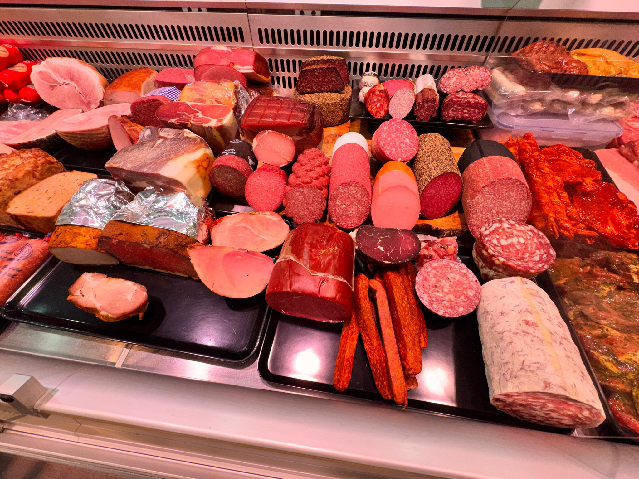 Frische und Wurst Theke 2